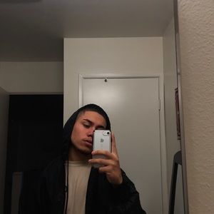 Meet your Posher, Anthony